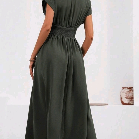SHEIN Olive Green Midi Dress V Neck Womens Medium - Picture 2 of 6